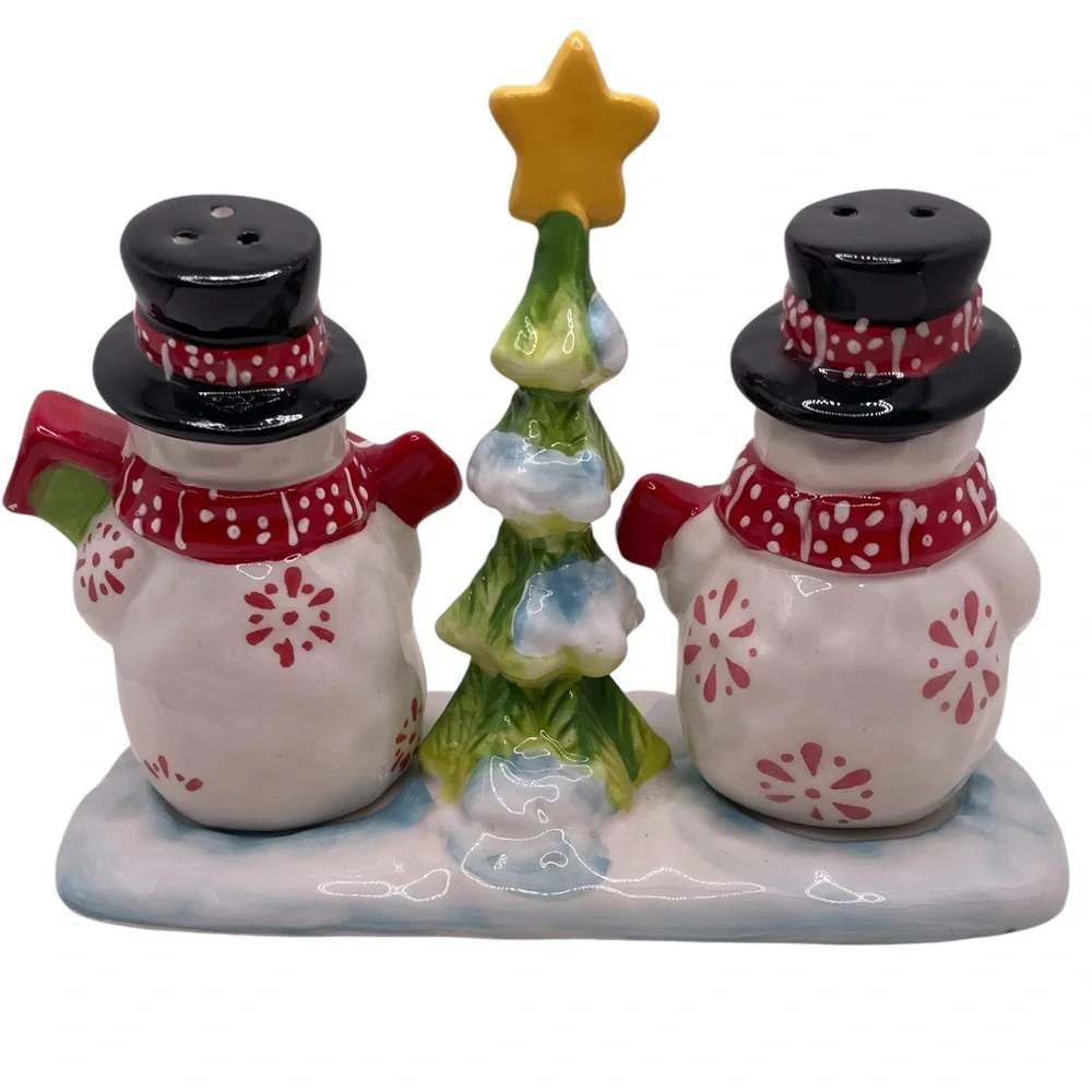 Christmas happy snowman couple. New. Ceramic .